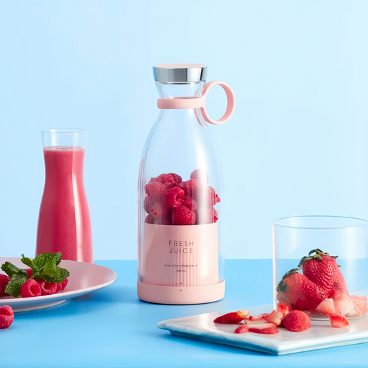 Mini portable juicer