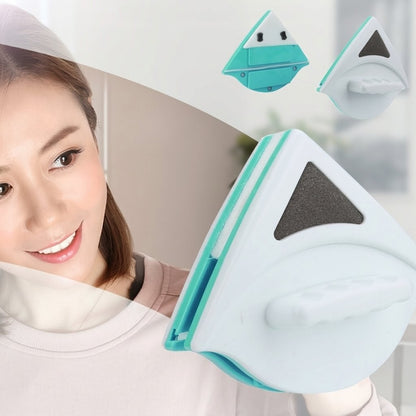 Magnetic glass cleaner